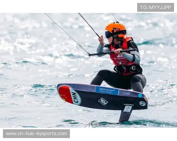 _冰上帆车赛：极速滑行的极限运动_，冰上风帆