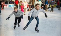 冬奥场馆向青少年开放开展滑冰公益课，冬奥冰雪项目体验